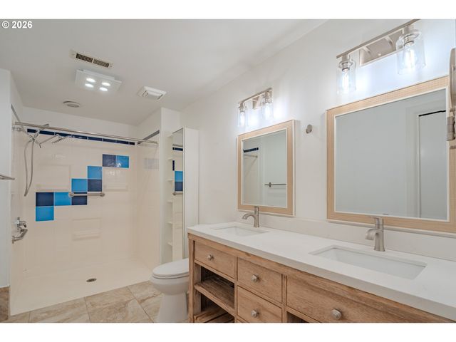 13820 Nw 10TH Ct E, Vancouver, WA 98685
