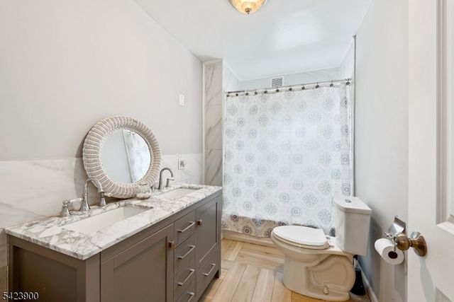 9 Bissell St, Mine Hill Twp., NJ 07803