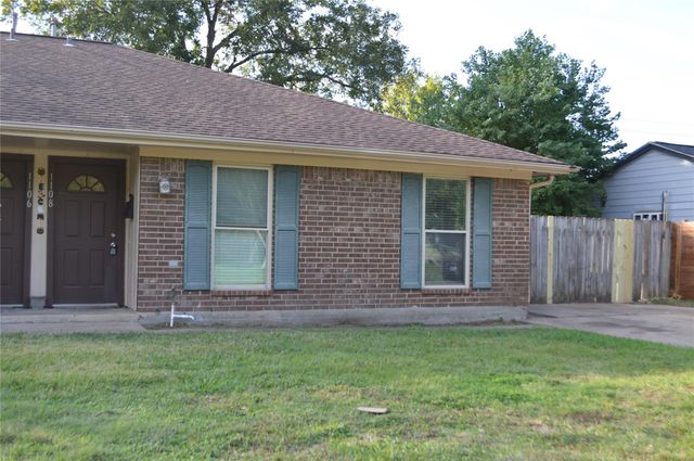 1108 Boston, Deer Park, TX 77536