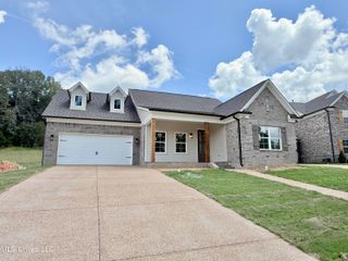 1198 Creekside Lane, Hernando, MS 38632