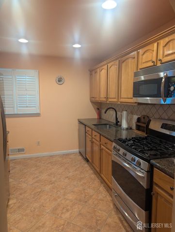751 Rutherford Avenue, Woodbridge Proper, NJ 07095
