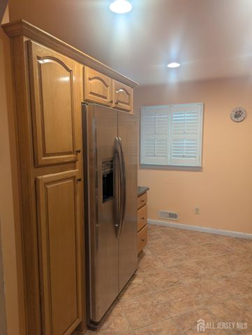 751 Rutherford Avenue, Woodbridge Proper, NJ 07095