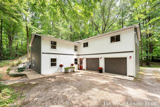 16393 Taft Street, Spring Lake, MI 49456