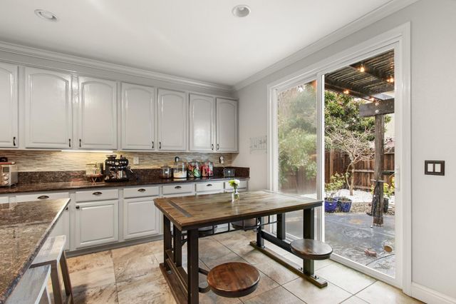 3460 River Shoal Ave, Sacramento, CA 95833