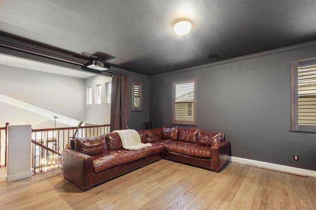 3460 River Shoal Ave, Sacramento, CA 95833