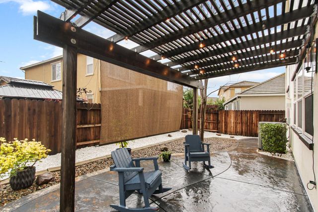 3460 River Shoal Ave, Sacramento, CA 95833