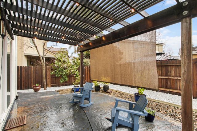 3460 River Shoal Ave, Sacramento, CA 95833