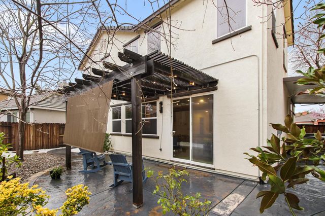 3460 River Shoal Ave, Sacramento, CA 95833