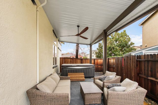 3460 River Shoal Ave, Sacramento, CA 95833