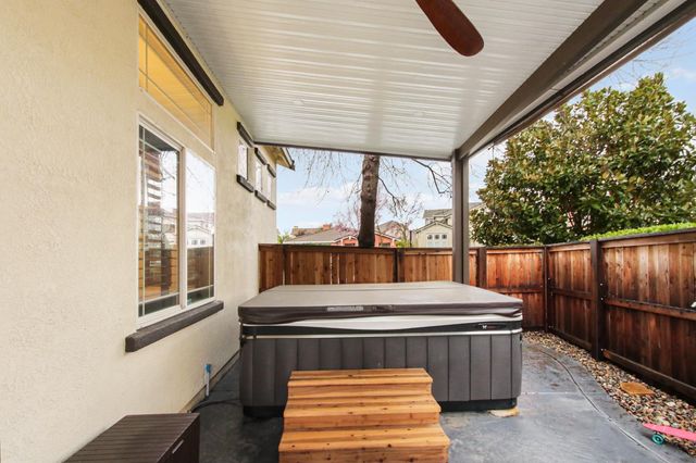 3460 River Shoal Ave, Sacramento, CA 95833