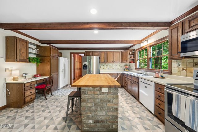 668 Windsor Road, Chapel Hill, NC 27516