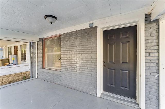 2734 Park Avenue, Kansas City, MO 64109