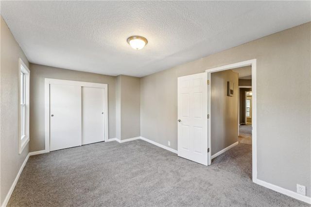 2734 Park Avenue, Kansas City, MO 64109