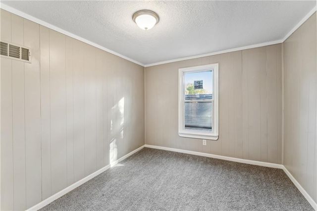 2734 Park Avenue, Kansas City, MO 64109