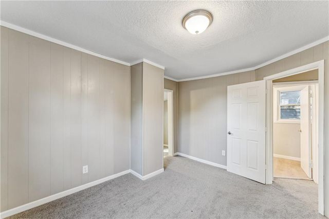 2734 Park Avenue, Kansas City, MO 64109