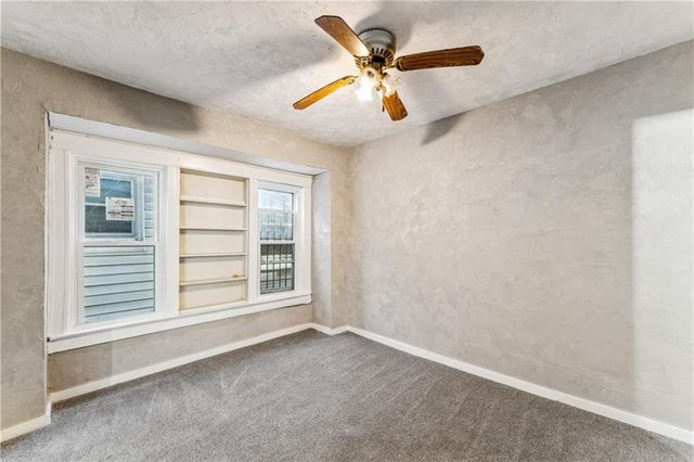 2734 Park Avenue, Kansas City, MO 64109