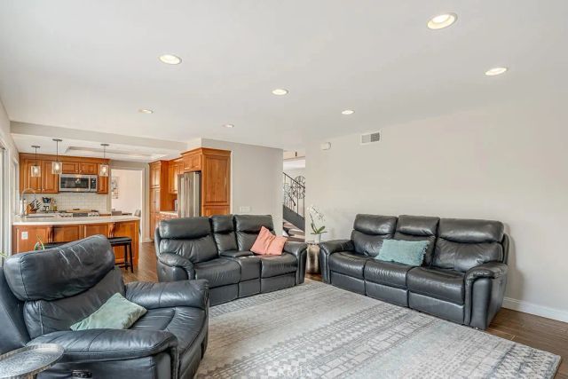6901 Spickard, Huntington Beach, CA 92647