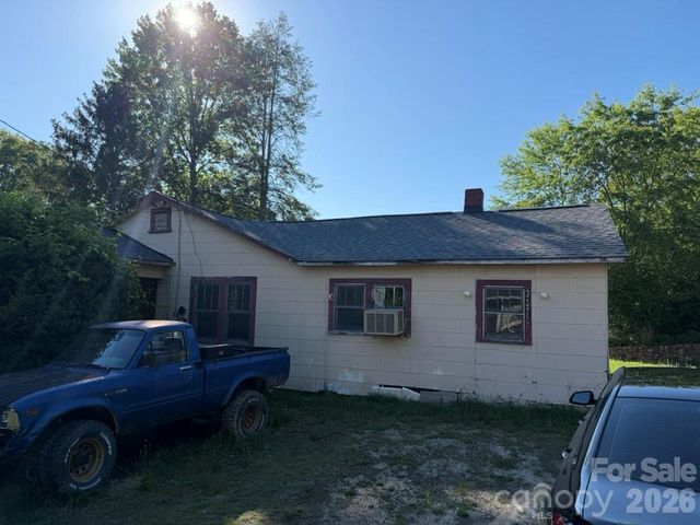 3370 Rocky Road, Lenoir, NC 28645