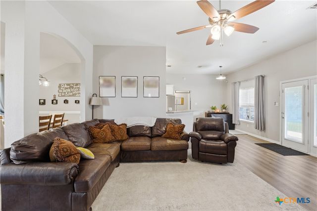5300 Hunters Ridge Trail, Killeen, TX 76542