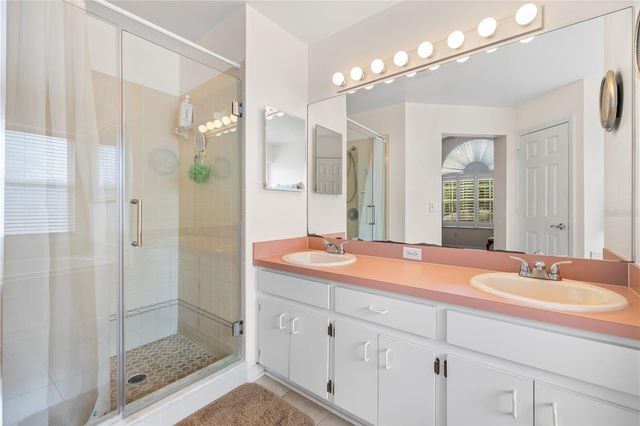 9808 LONG MEADOW DRIVE, Tampa, FL 33615