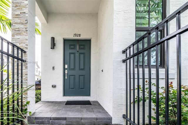 1928 SW 5th Blvd, Fort Lauderdale, FL 33312