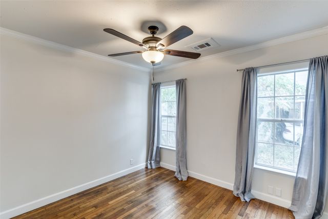 852 Northwood Road, Fort Worth, TX 76107