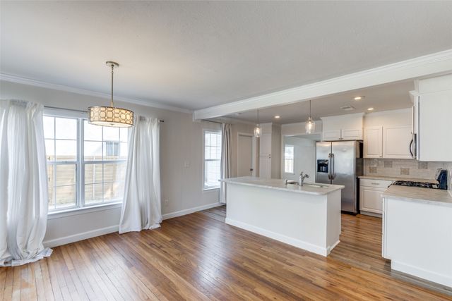 852 Northwood Road, Fort Worth, TX 76107