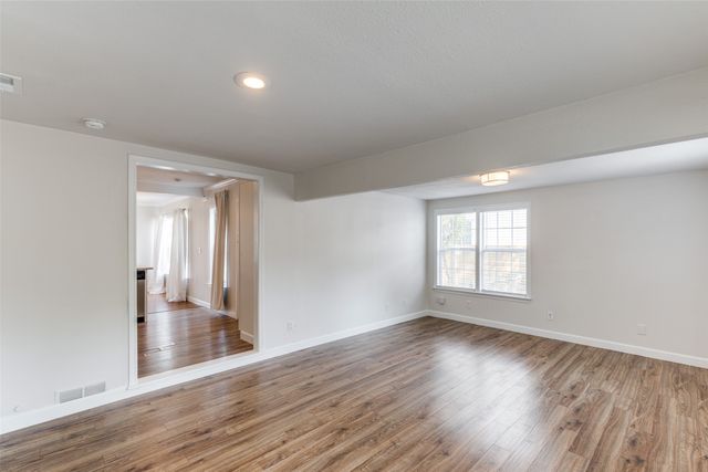 852 Northwood Road, Fort Worth, TX 76107