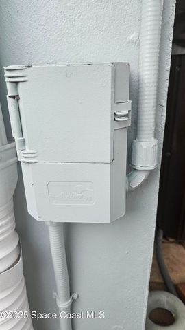 10758 S Tropical Trail, Merritt Island, FL 32952