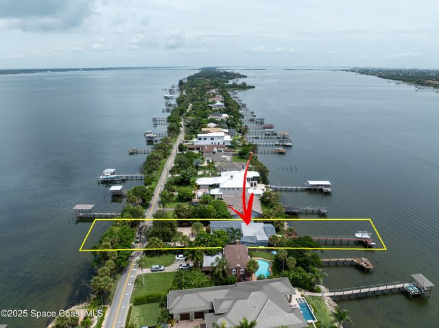10758 S Tropical Trail, Merritt Island, FL 32952