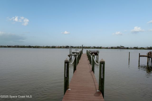 10758 S Tropical Trail, Merritt Island, FL 32952