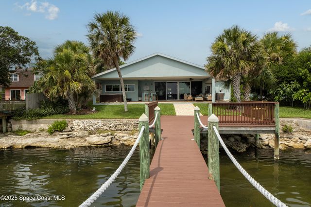 10758 S Tropical Trail, Merritt Island, FL 32952