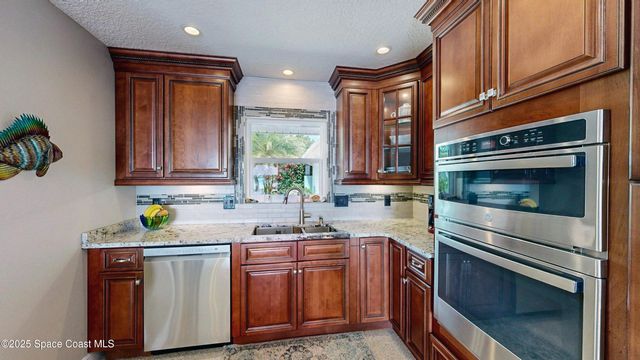 10758 S Tropical Trail, Merritt Island, FL 32952