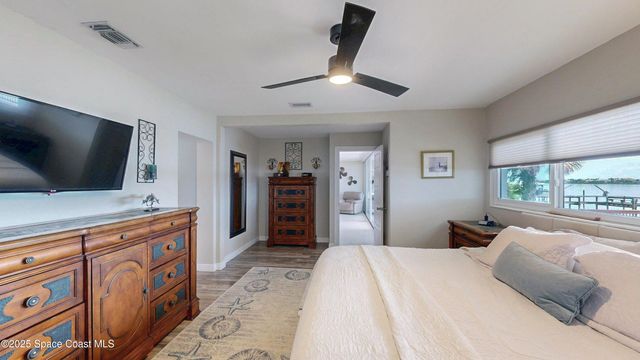 10758 S Tropical Trail, Merritt Island, FL 32952