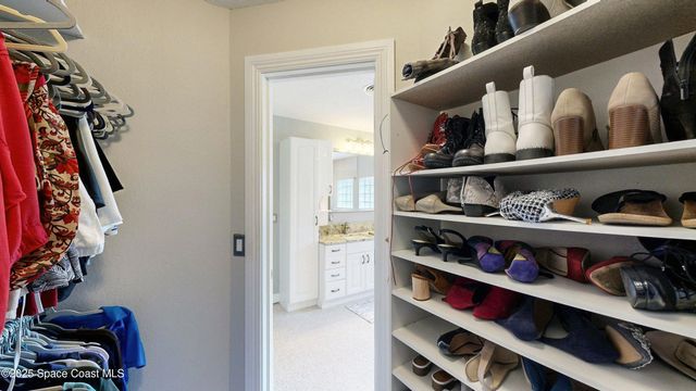 10758 S Tropical Trail, Merritt Island, FL 32952