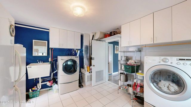 10758 S Tropical Trail, Merritt Island, FL 32952