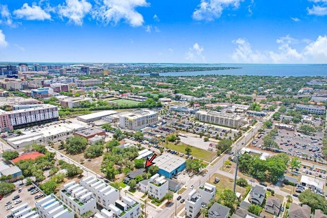 1326 W FIG STREET, Tampa, FL 33606