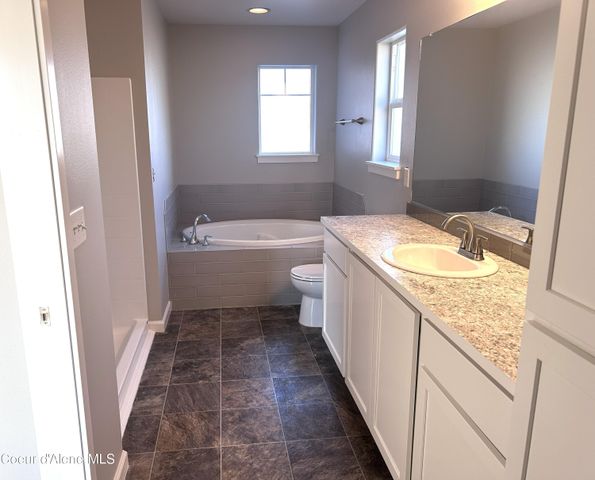 7058 N Cornwall ST, Coeur D'alene, ID 83815