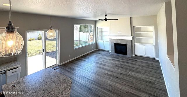 7058 N Cornwall ST, Coeur D'alene, ID 83815