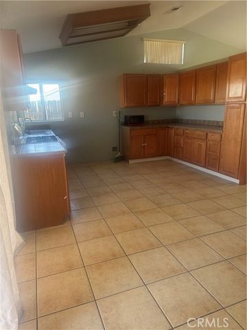 10606 Arlington, Adelanto, CA 92301