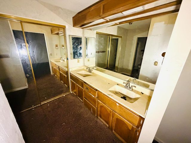 4409 Galbrath Dr, Sacramento, CA 95842