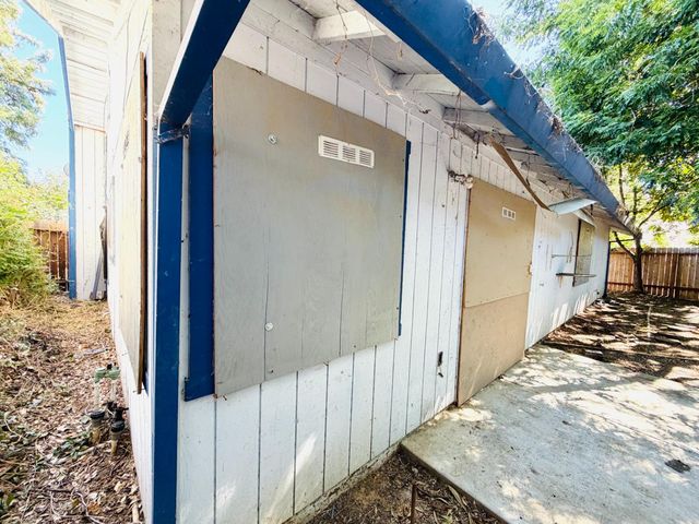 4409 Galbrath Dr, Sacramento, CA 95842