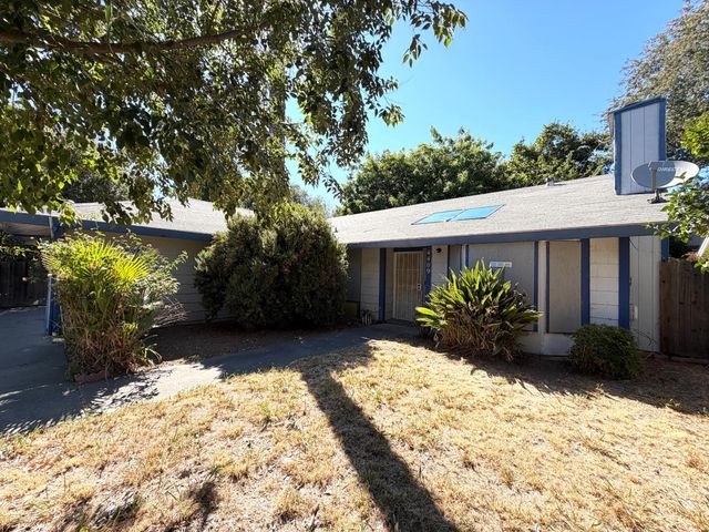 4409 Galbrath Dr, Sacramento, CA 95842