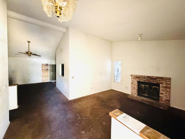 4409 Galbrath Dr, Sacramento, CA 95842