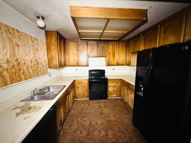 4409 Galbrath Dr, Sacramento, CA 95842