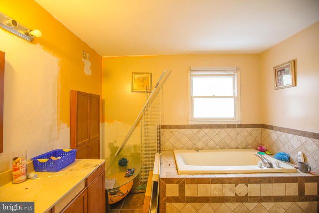 2804 WOODWAY PL, Landover, MD 20785