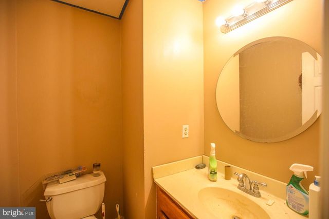 2804 WOODWAY PL, Landover, MD 20785