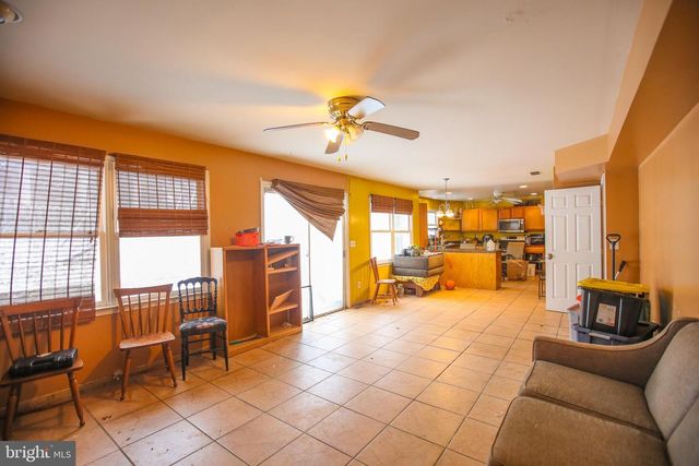 2804 WOODWAY PL, Landover, MD 20785