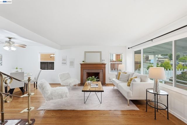 1657 162nd Ave, Ashland, CA 94578