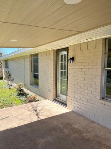 703 Redbud Drive, Forney, TX 75126